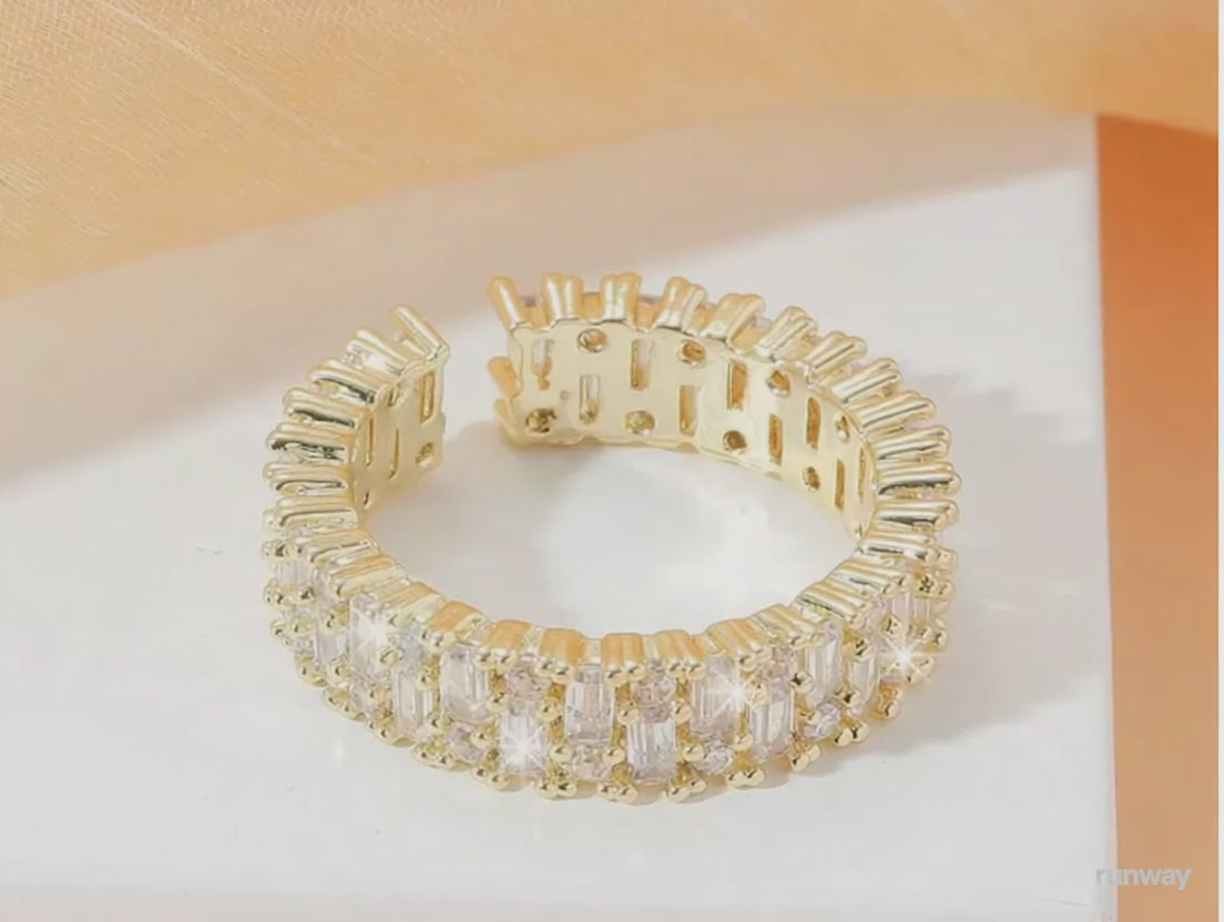 Copper Ring with Cubic Zirconia – Timeless Shine, Modern Style