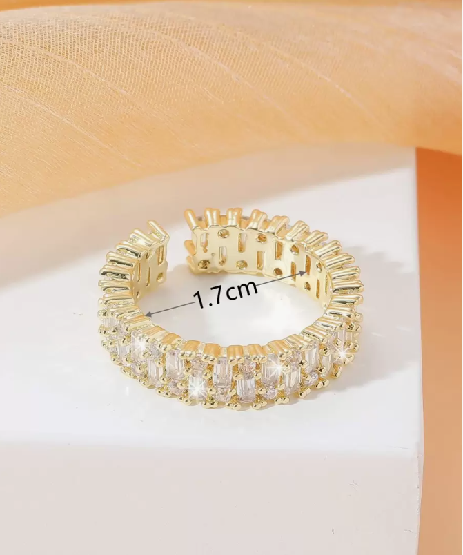 Copper Ring with Cubic Zirconia – Timeless Shine, Modern Style